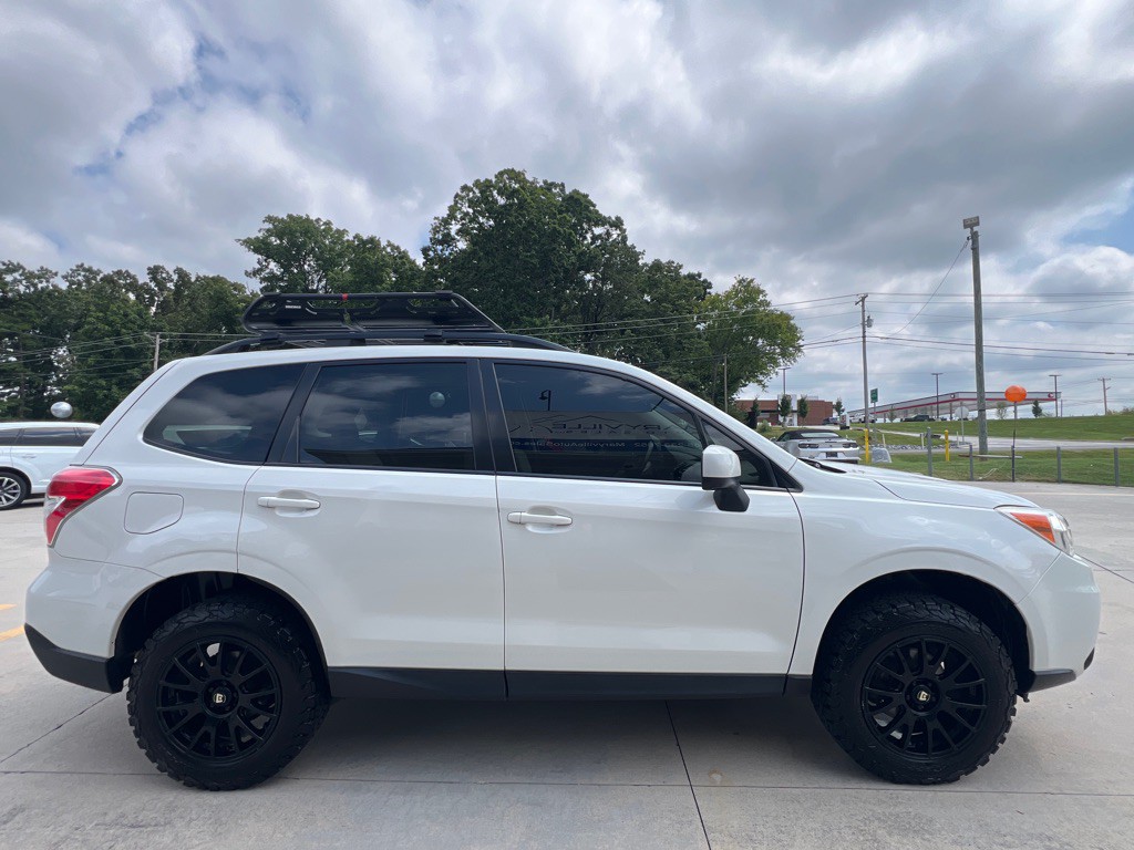 2016 Subaru Forester Image 6