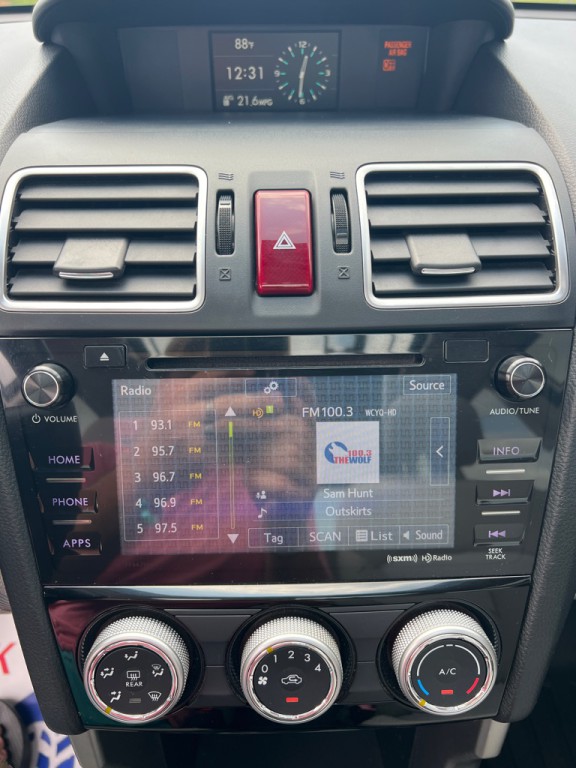 2016 Subaru Forester Image 11