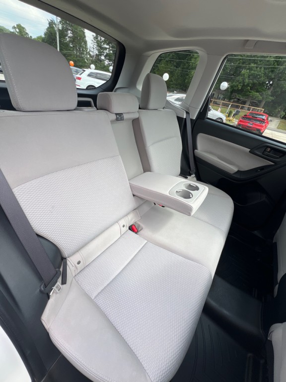 2016 Subaru Forester Image 15