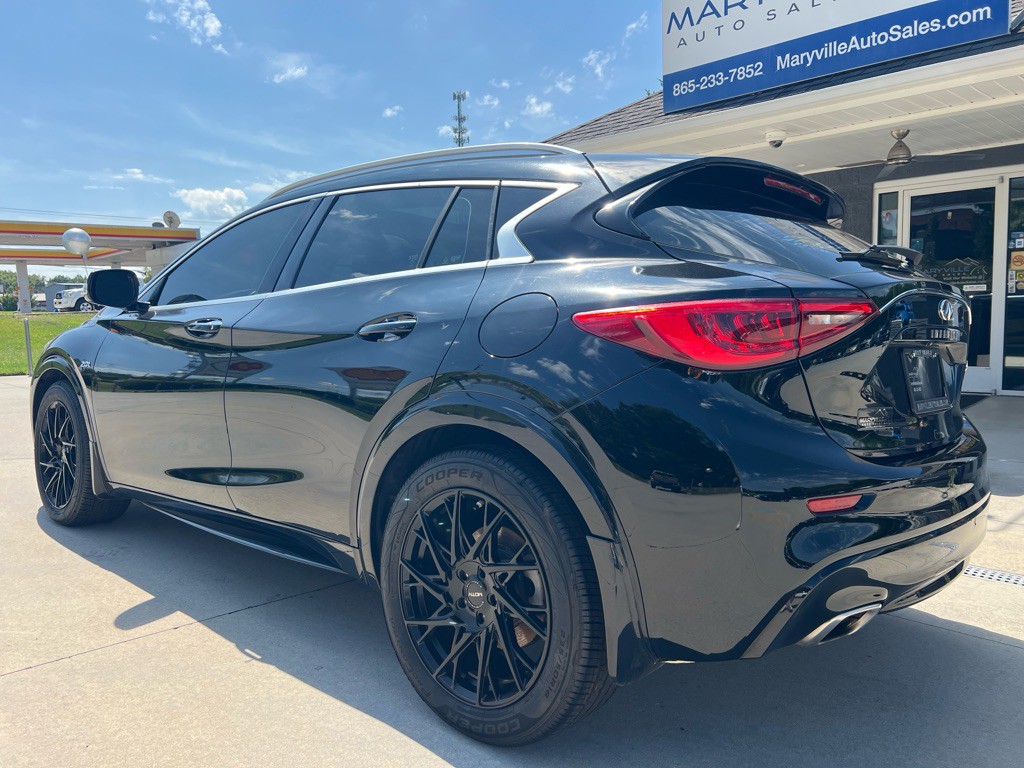 2019 INFINITI QX30 Image 3