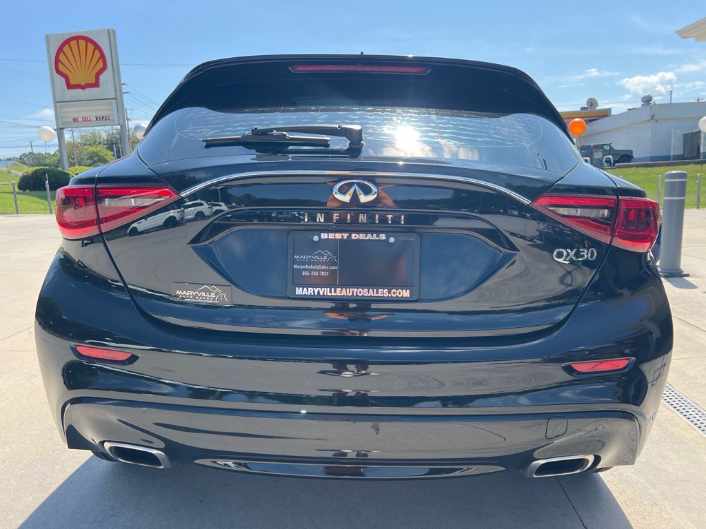 2019 INFINITI QX30 Image 4