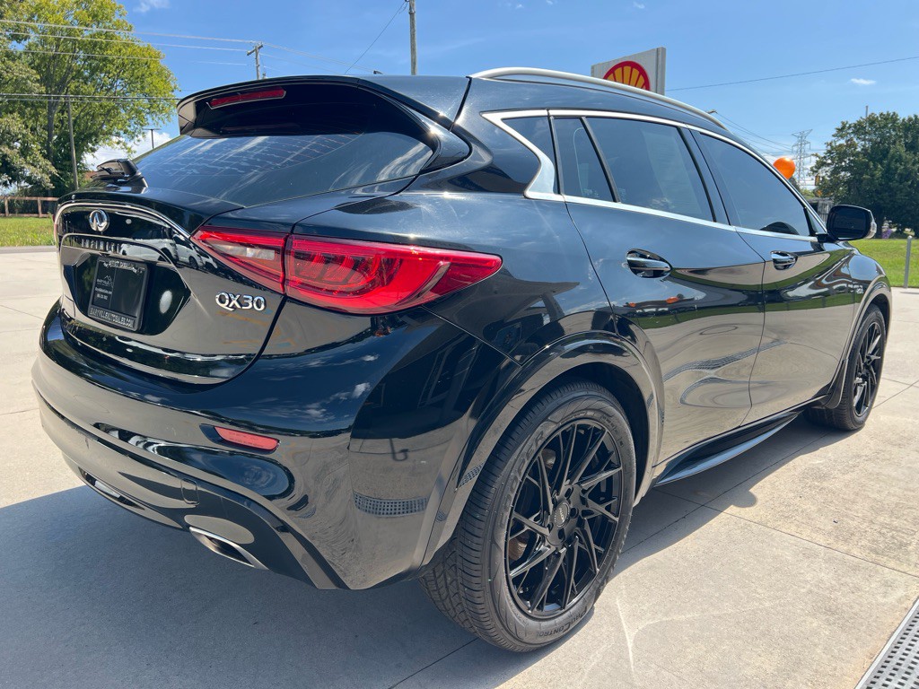 2019 INFINITI QX30 Image 5
