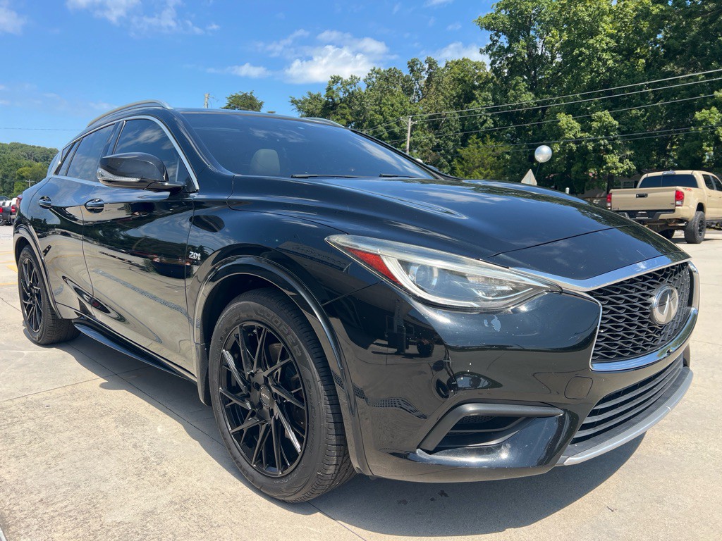 2019 INFINITI QX30 Image 7