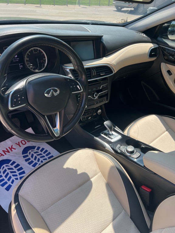 2019 INFINITI QX30 Image 10