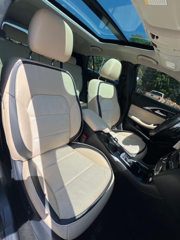 2019 INFINITI QX30 Image 17