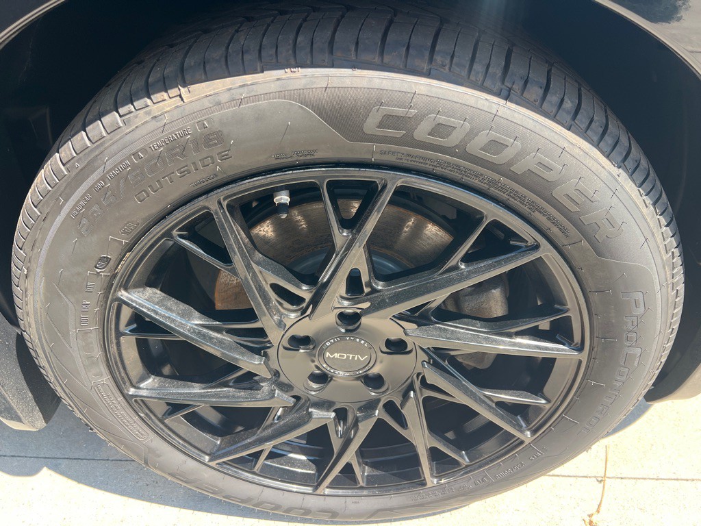 2019 INFINITI QX30 Image 19