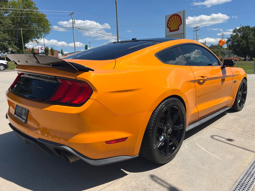 2019 Ford Mustang Image 5