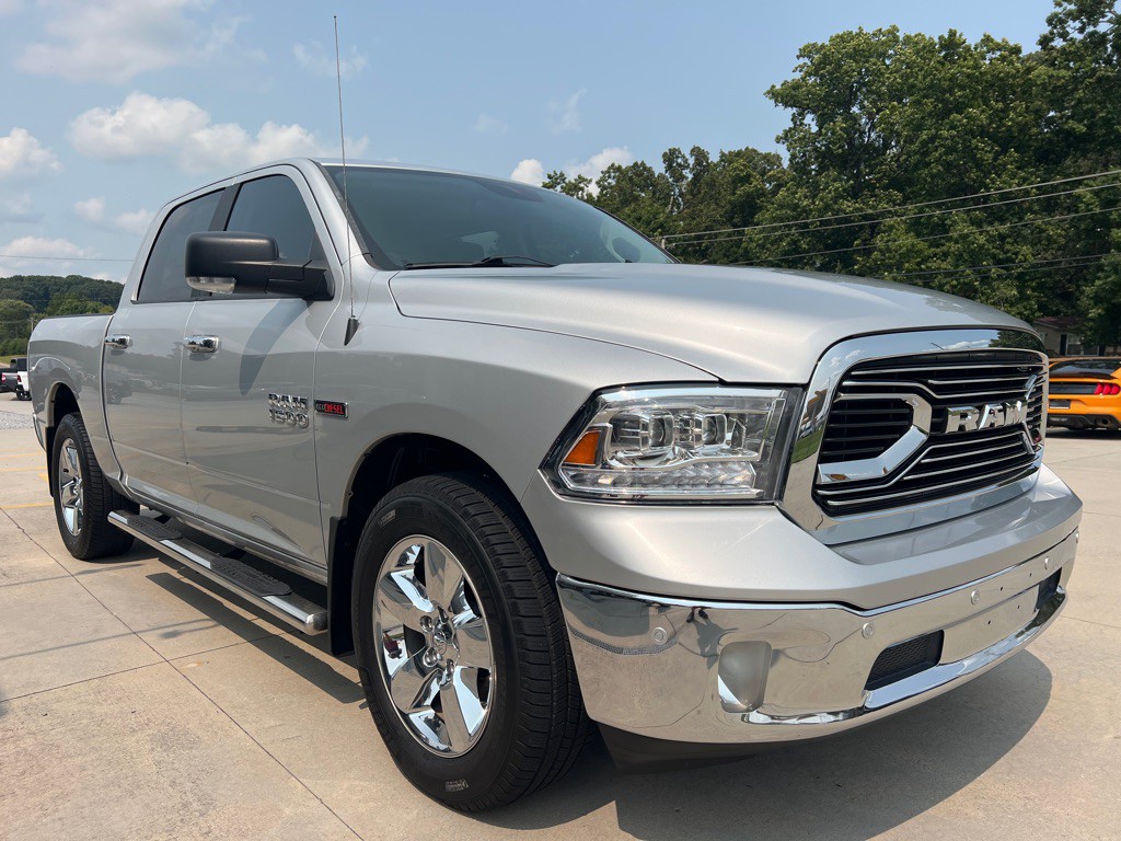 2017 RAM 1500 Image 7