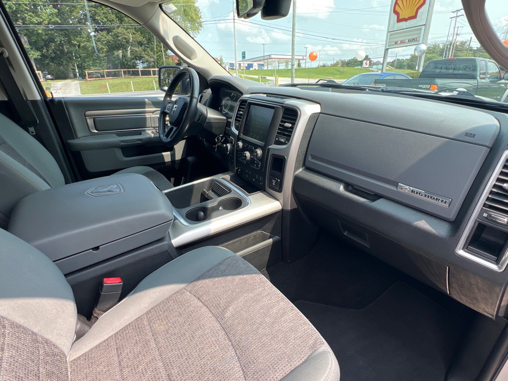 2017 RAM 1500 Image 17