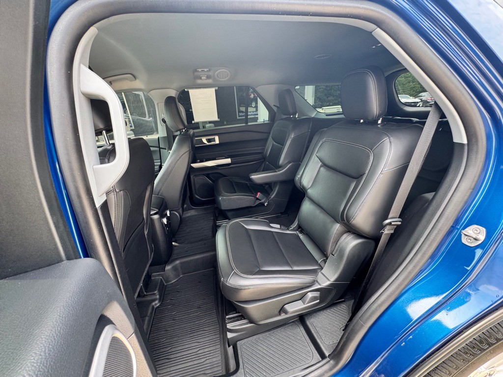 2022 Ford Explorer Image 12