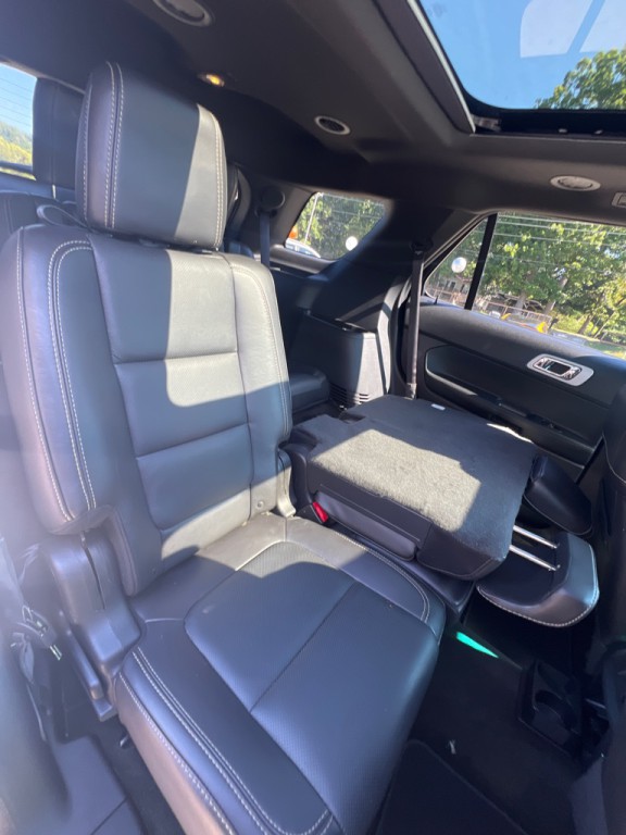 2015 Ford Explorer Image 16