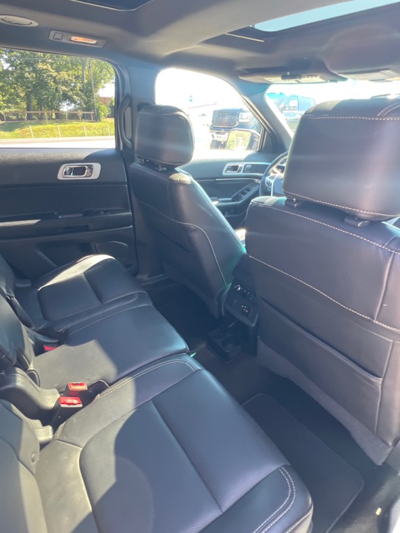 2015 Ford Explorer Image 17