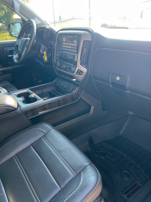 2015 GMC Sierra Image 17