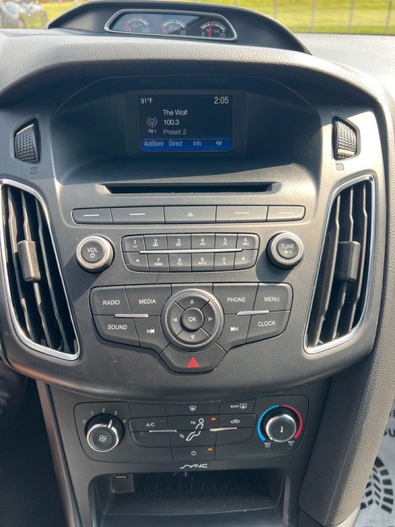 2017 Ford Focus Image 11