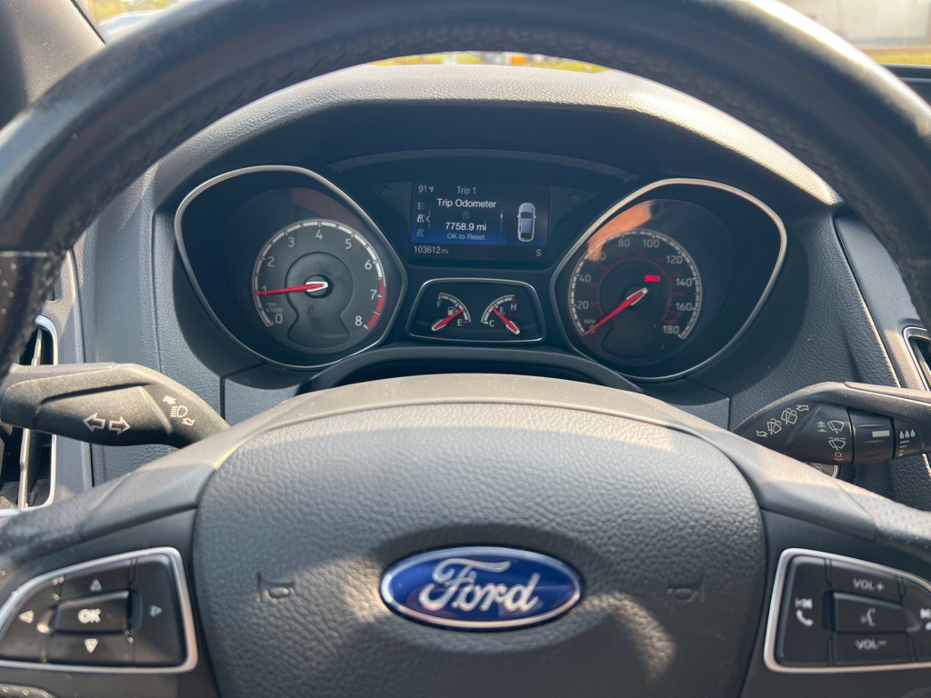 2017 Ford Focus Image 12