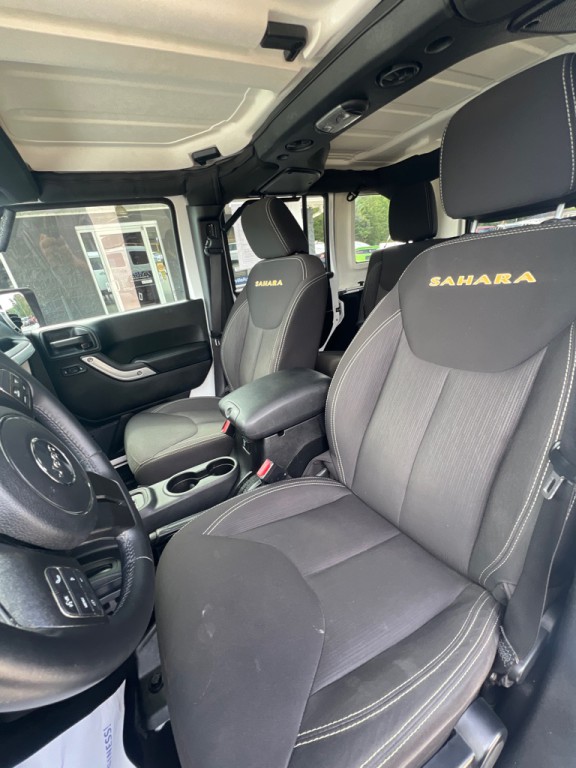 2015 Jeep Wrangler Unlimited Image 9