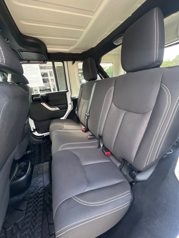 2015 Jeep Wrangler Unlimited Image 13