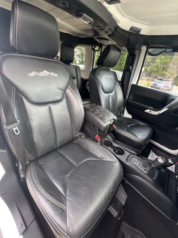 2014 Jeep Wrangler Unlimited Image 17