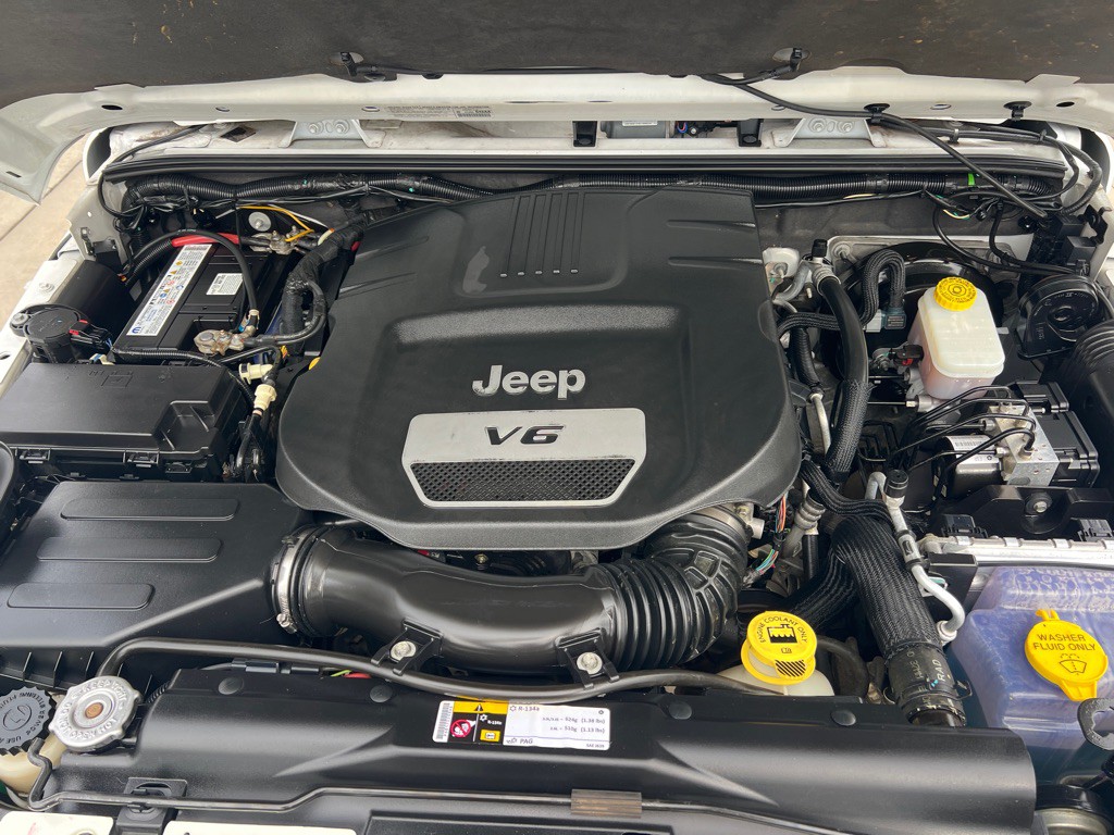 2014 Jeep Wrangler Unlimited Image 21