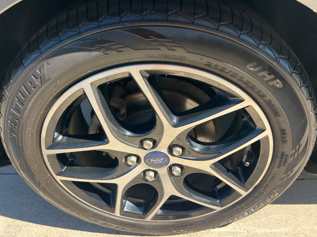 2018 Ford Focus Image 17