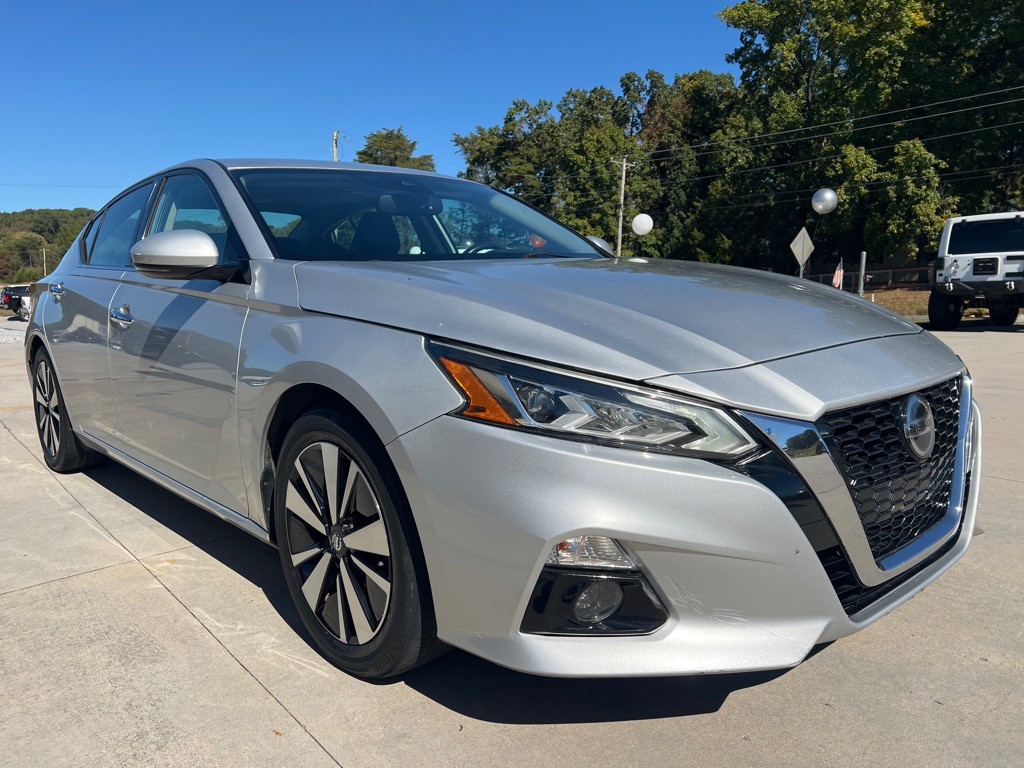 2019 Nissan Altima Image 7
