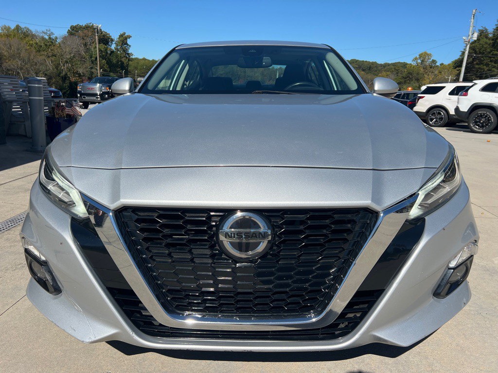 2019 Nissan Altima Image 8