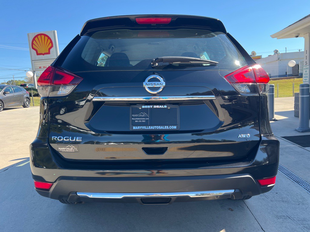 2018 Nissan Rogue Image 4