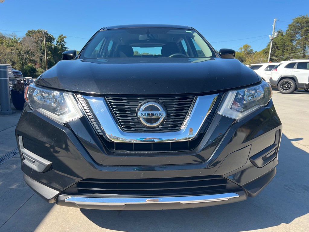 2018 Nissan Rogue Image 8