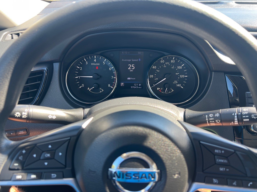 2018 Nissan Rogue Image 12