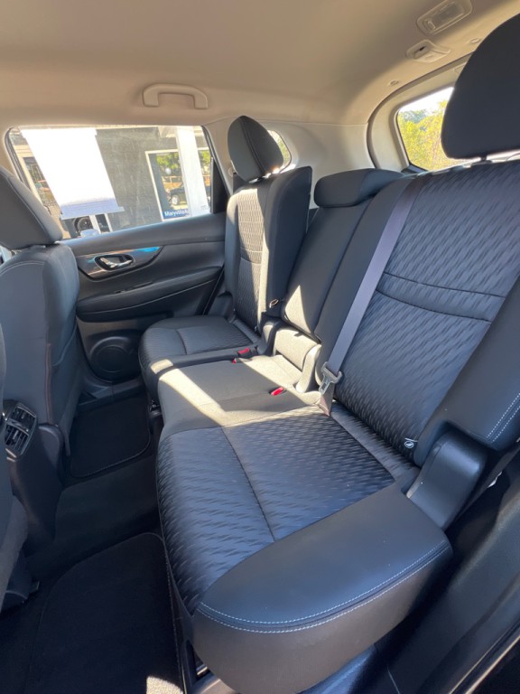 2018 Nissan Rogue Image 13