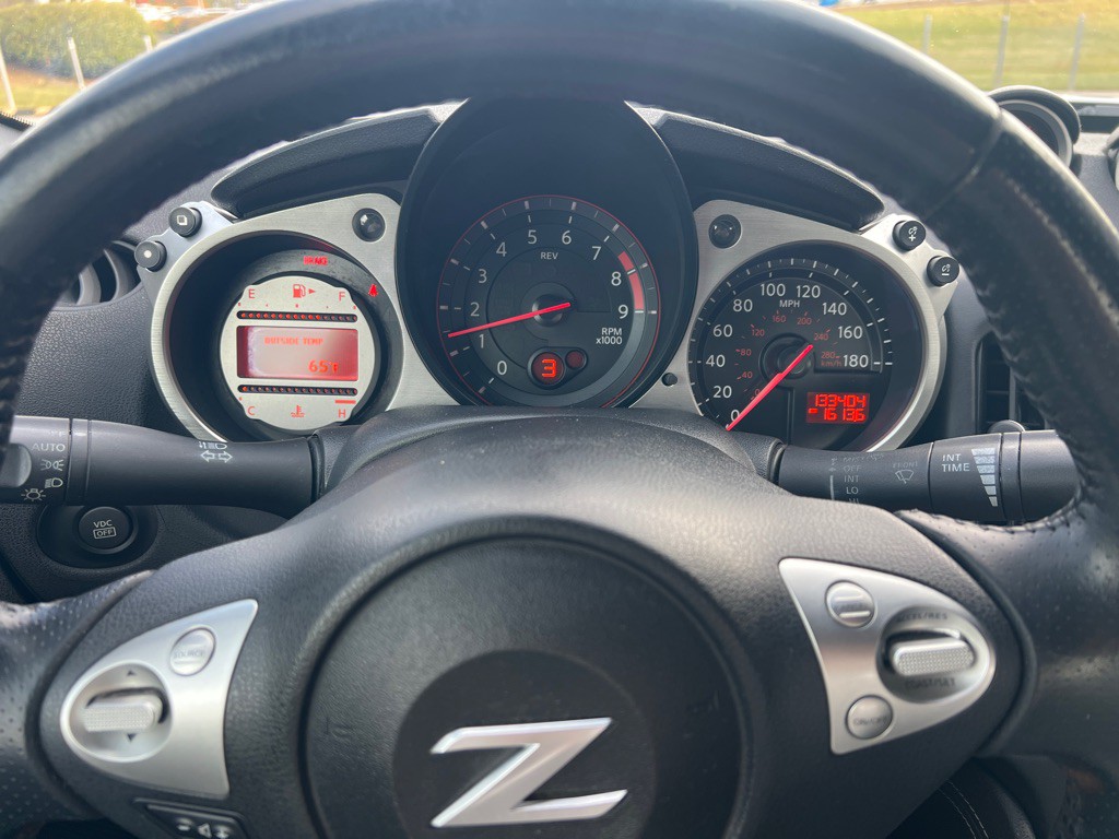 2010 Nissan 370Z Image 11