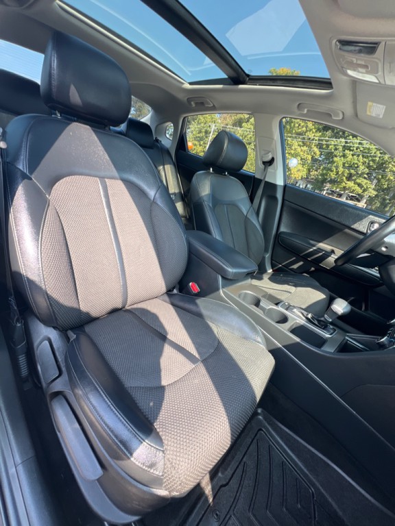 2019 Kia Optima Image 16
