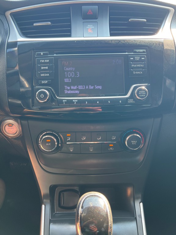 2017 Nissan Sentra Image 11