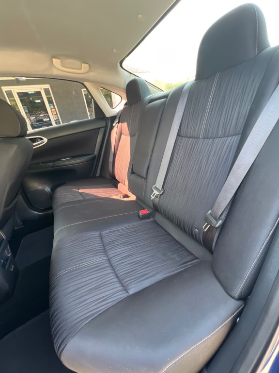 2017 Nissan Sentra Image 13