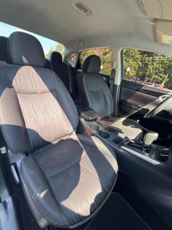 2017 Nissan Sentra Image 16