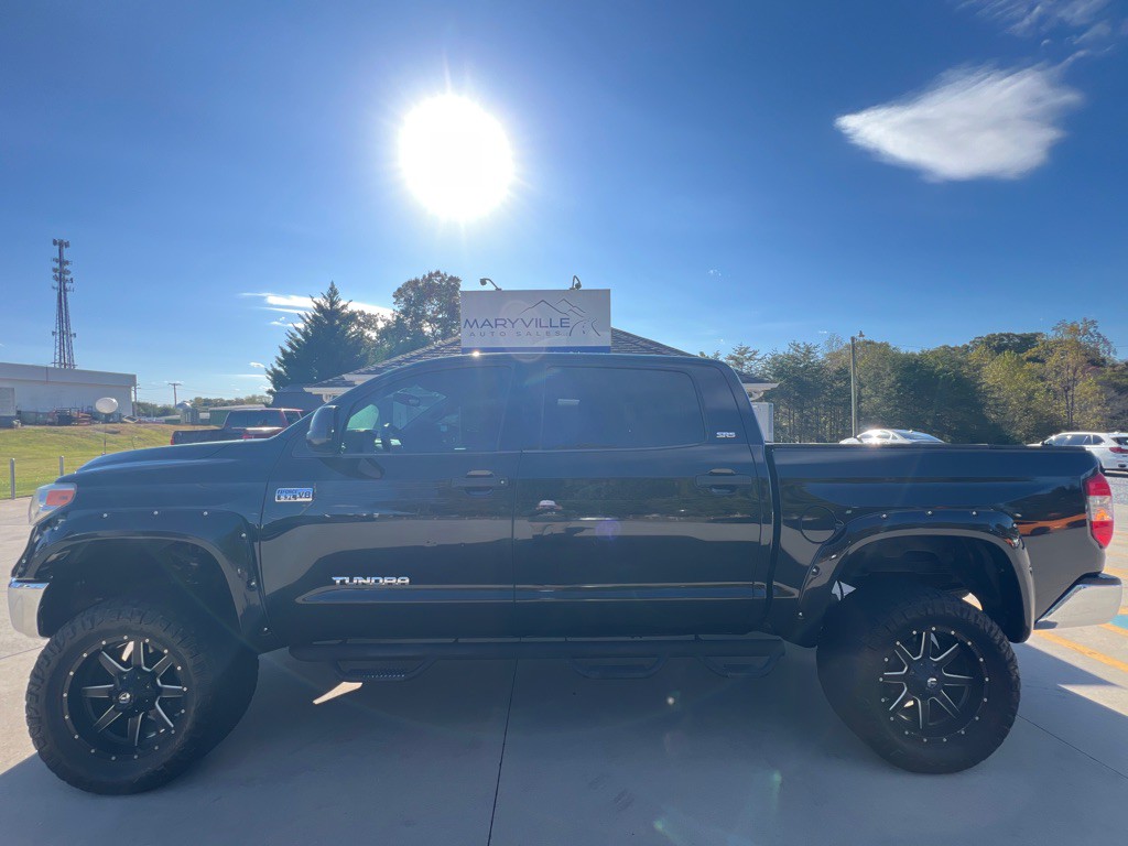 2015 Toyota Tundra Image 2