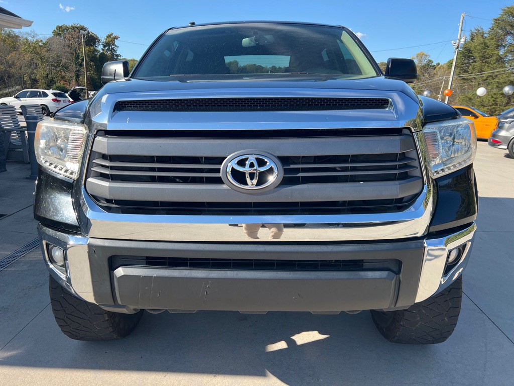 2015 Toyota Tundra Image 8