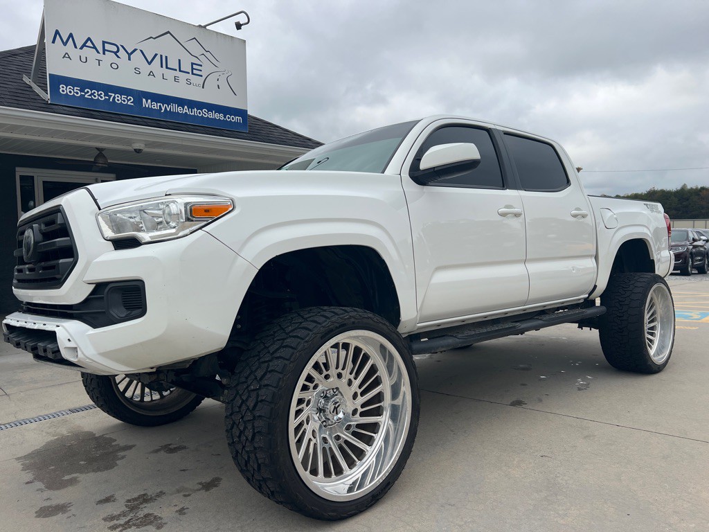 2019 Toyota Tacoma Image 1