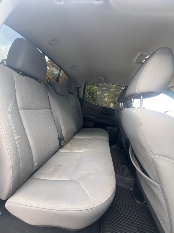 2019 Toyota Tacoma Image 11