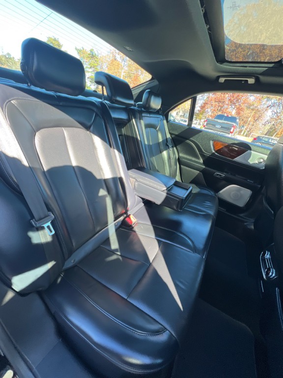 2018 Lincoln Continental Image 15