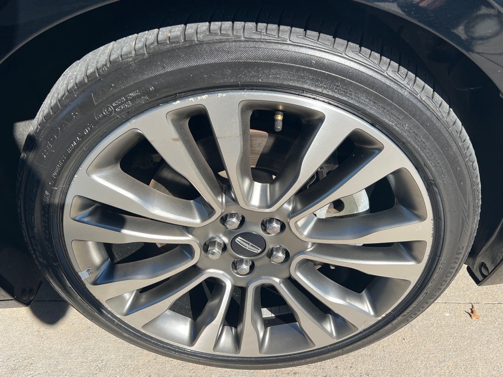 2018 Lincoln Continental Image 19