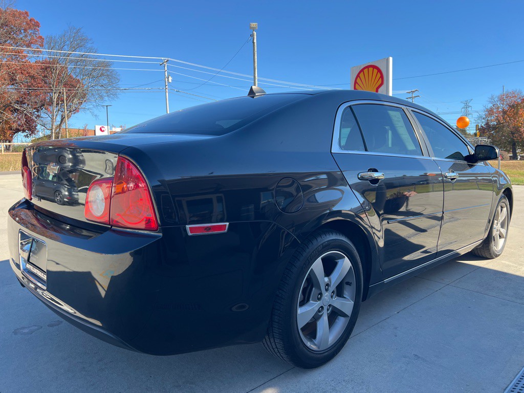 2012 Chevrolet Malibu Image 5