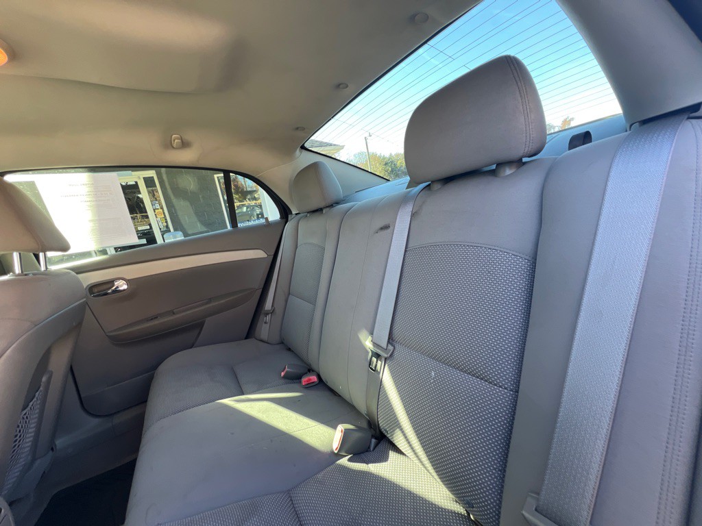 2012 Chevrolet Malibu Image 13