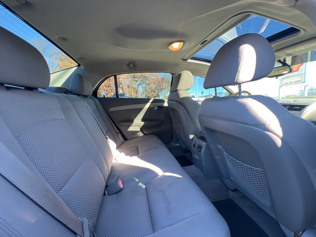 2012 Chevrolet Malibu Image 15