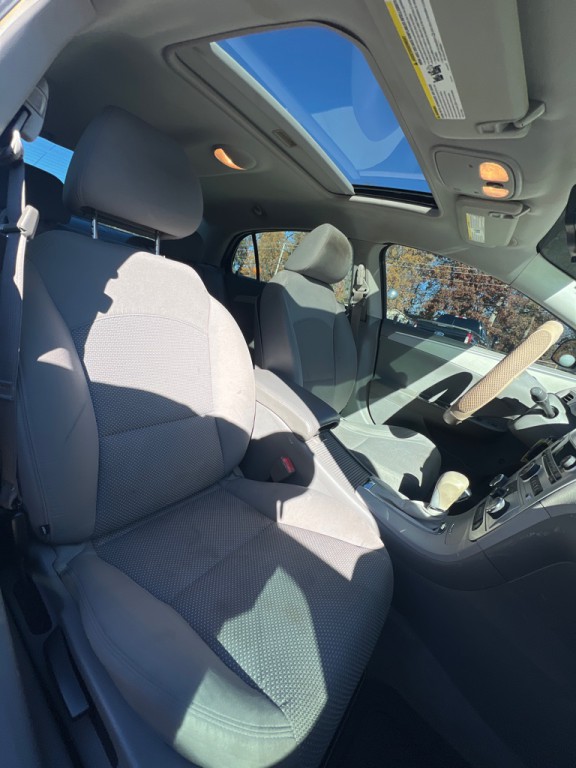 2012 Chevrolet Malibu Image 16