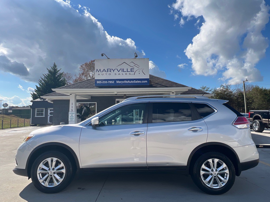 2015 Nissan Rogue Image 2