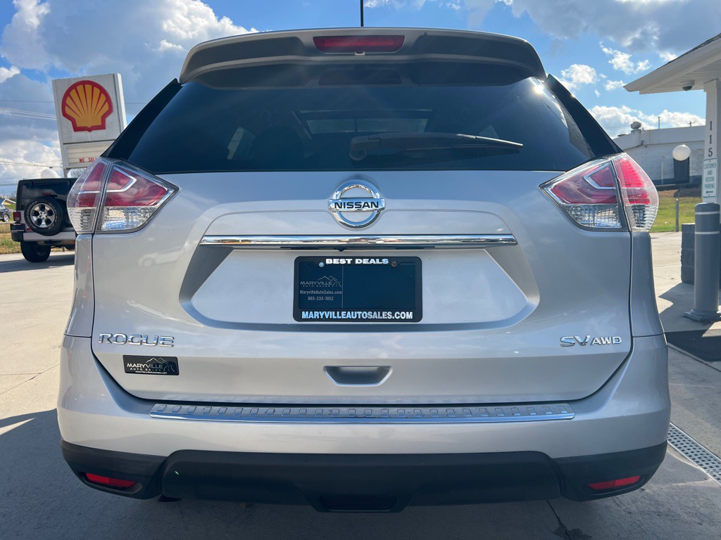 2015 Nissan Rogue Image 4