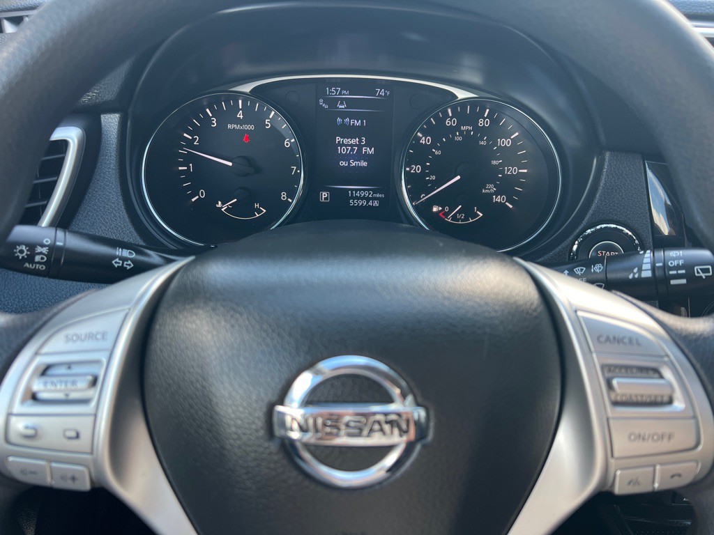 2015 Nissan Rogue Image 13