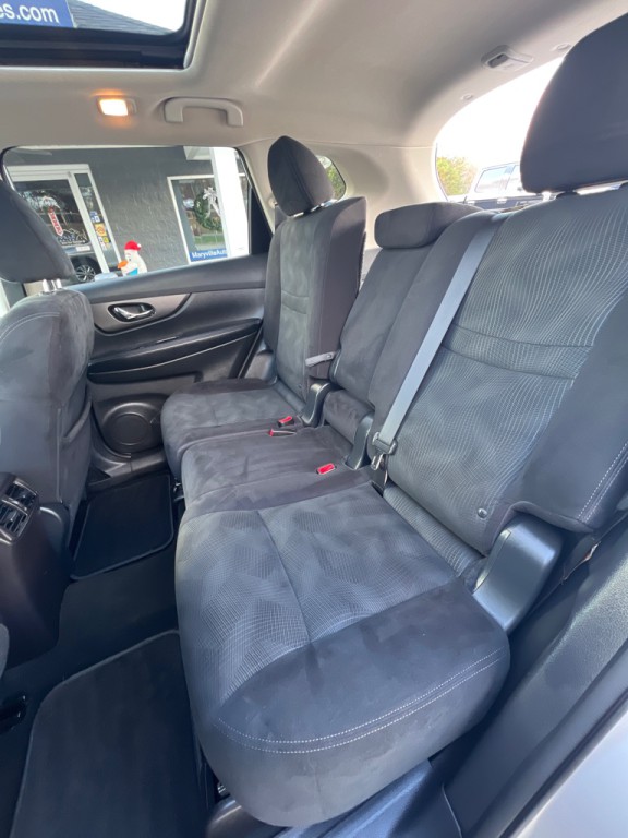 2015 Nissan Rogue Image 14