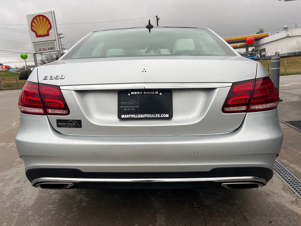 2016 Mercedes-Benz E-Class Image 4